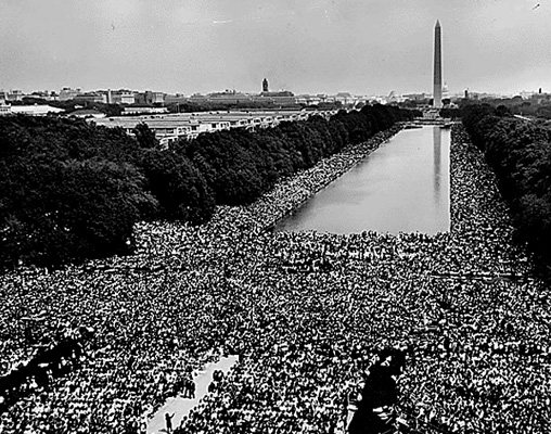 a photograph of the Reflecting Pool during the March on Washington